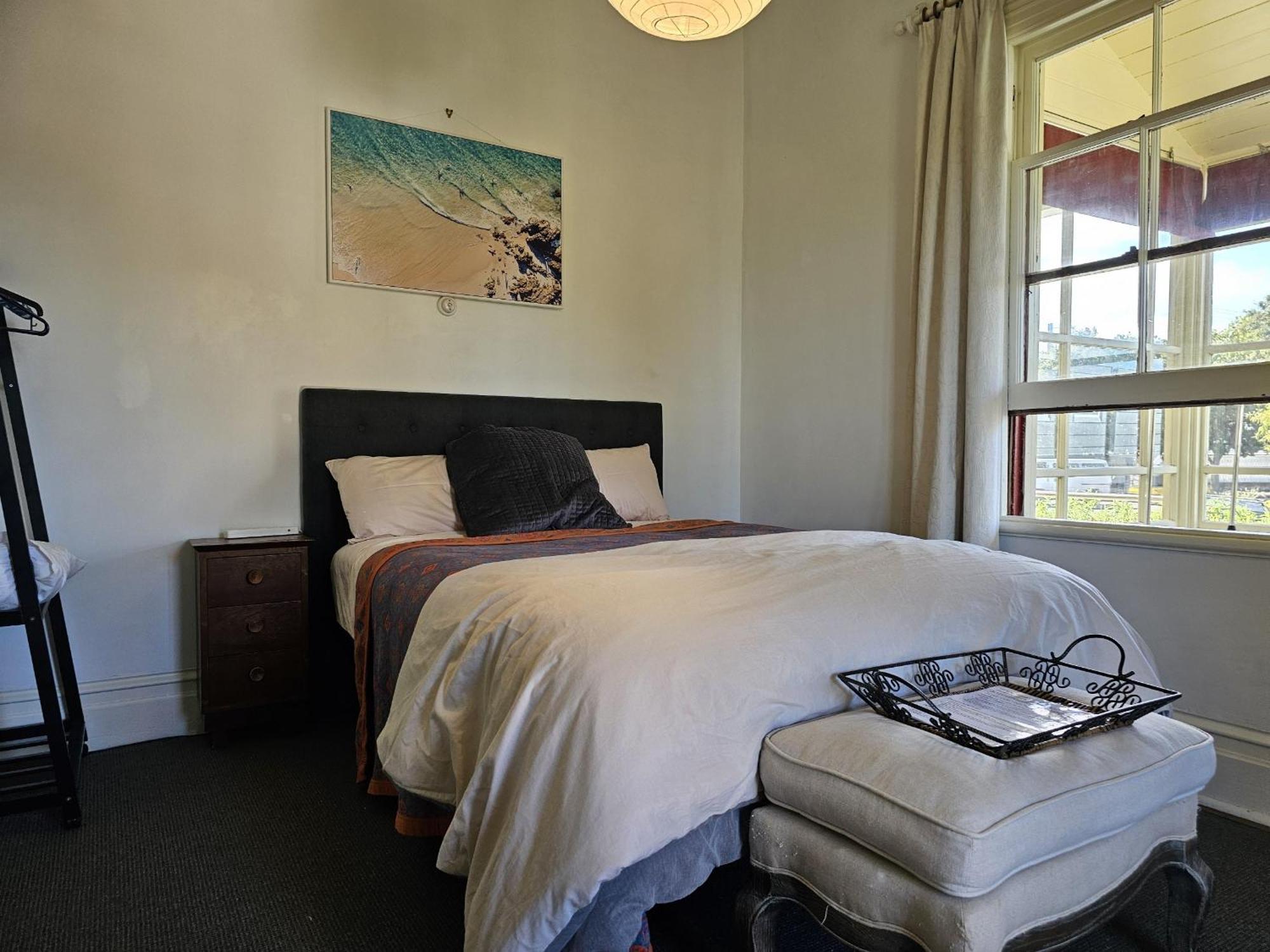 Brony'S Beachfront-Short And Long Term Stays Porirua Kültér fotó