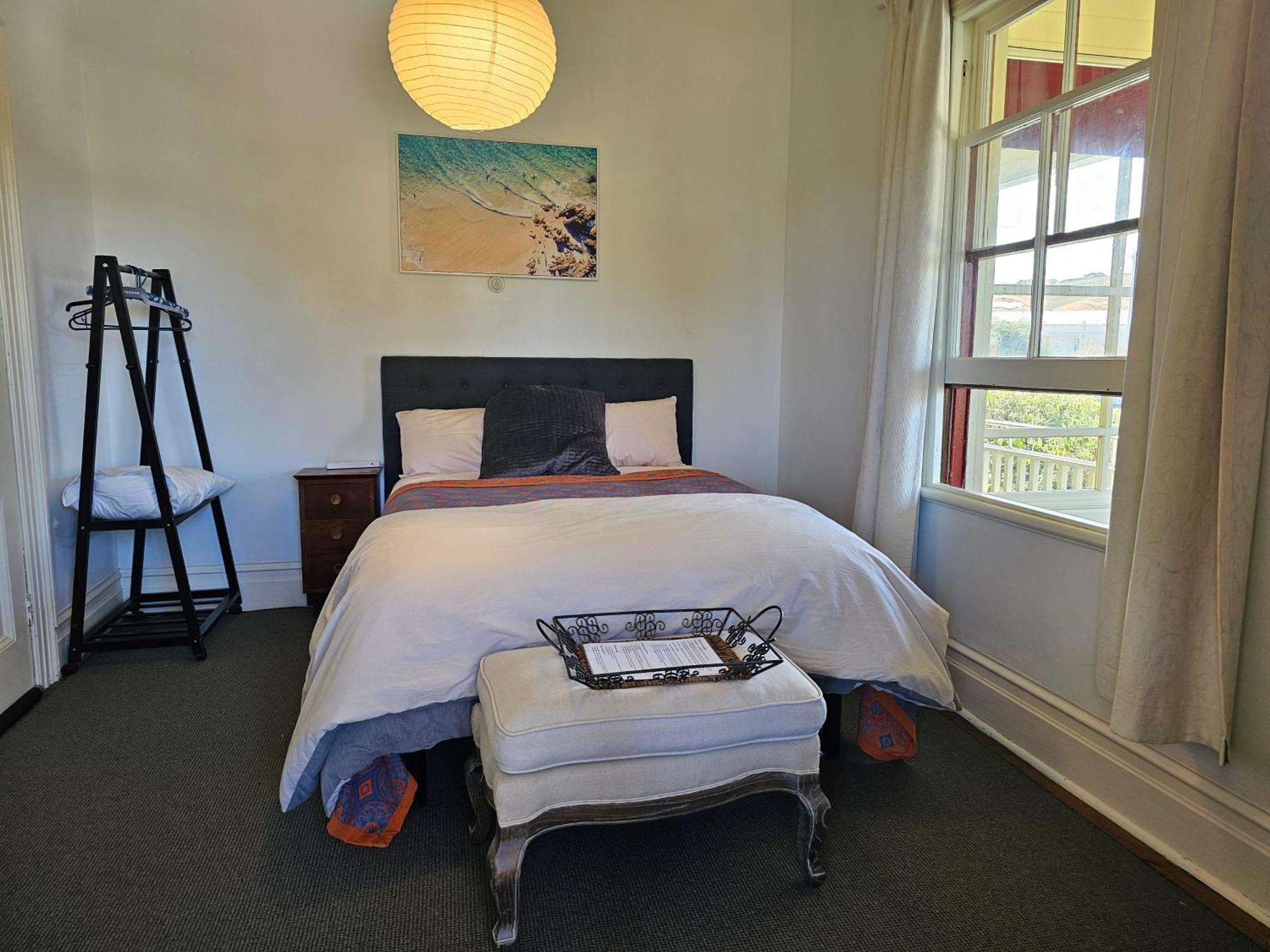 Brony'S Beachfront-Short And Long Term Stays Porirua Kültér fotó