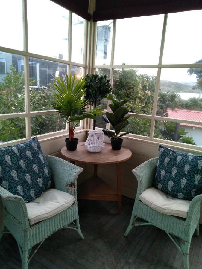 Brony'S Beachfront-Short And Long Term Stays Porirua Kültér fotó